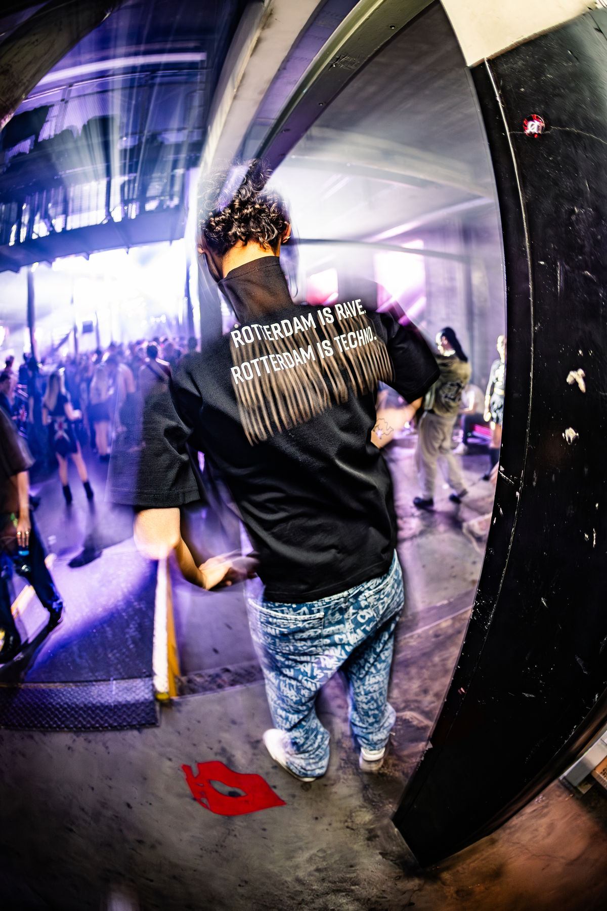 Loading... just a sec